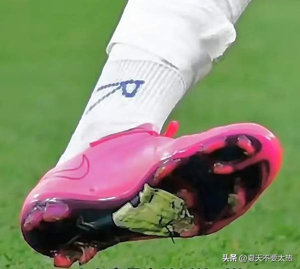 “补丁鞋”逆袭：伊朗选手绝境破局，LPL该如何学这波操作？